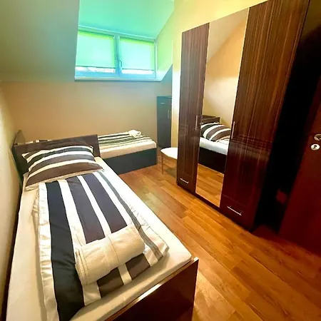Peter & Roza Modern Apartmanhaz **** Balatonmariafurdo