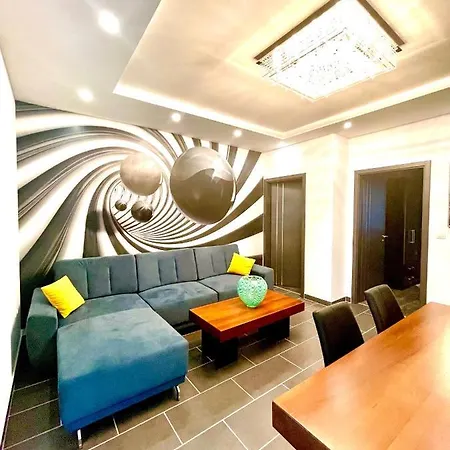 Peter & Roza Modern Apartmanhaz **** *