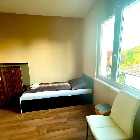 Peter & Roza Modern Apartmanhaz **** Apartment *