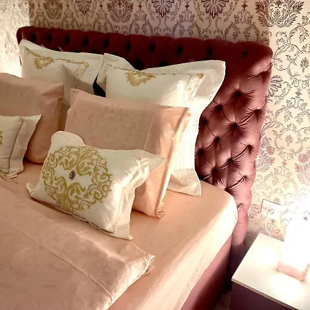 Peter & Roza Modern Apartmanhaz **** Apartment Balatonmariafurdo