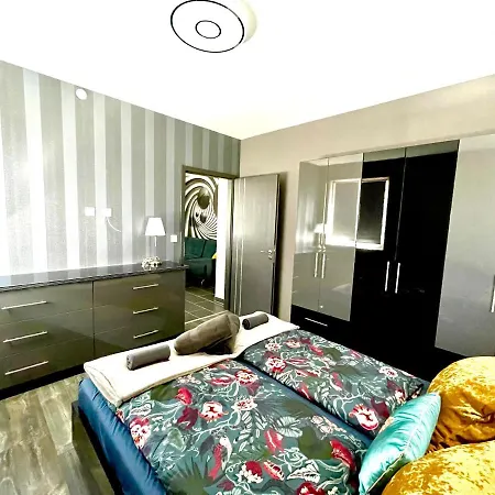 Peter & Roza Modern Apartmanhaz **** Balatonmariafurdo
