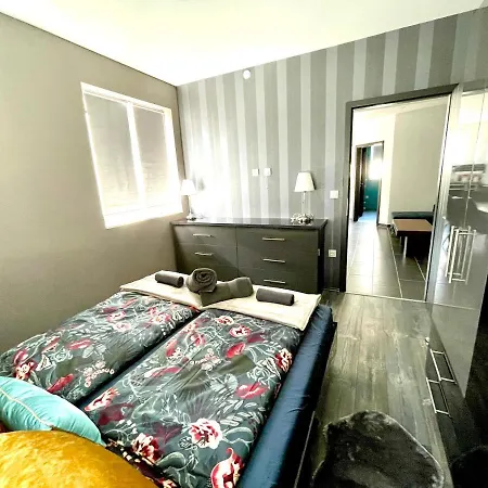 Apartment Peter & Roza Modern Apartmanhaz **** Balatonmariafurdo