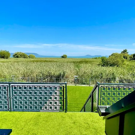 Peter & Roza Modern Apartmanhaz **** Apartment Balatonmariafurdo