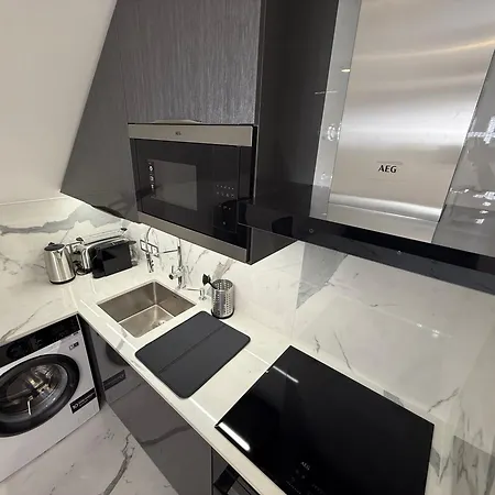 Lägenhet Peter & Roza Modern Apartmanhaz **** *