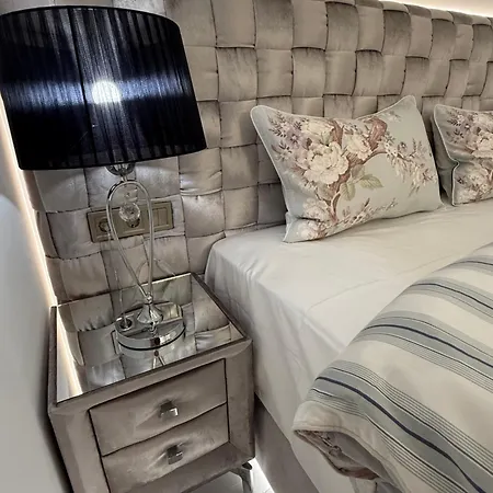 Peter & Roza Modern Apartmanhaz **** Apartment Balatonmariafurdo
