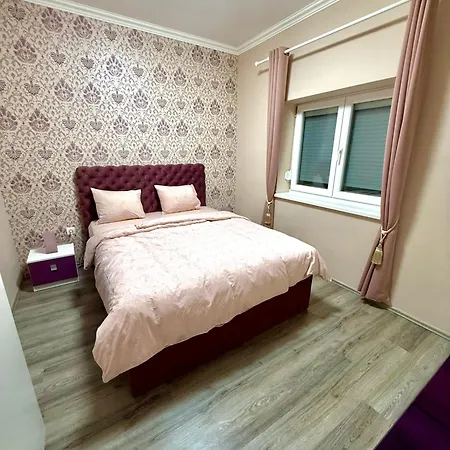 Peter & Roza Modern Apartmanhaz **** Balatonmariafurdo