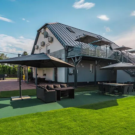 Appartamento Peter&roza Modern **** Balatonmáriafürdő