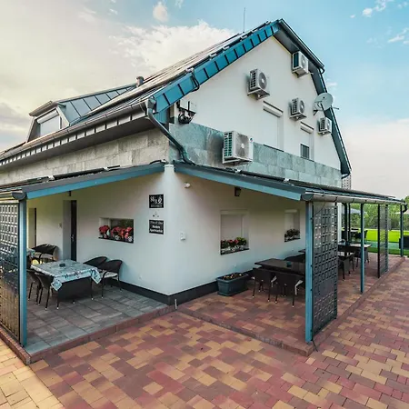 Peter & Roza Modern Apartmanhaz **** Apartmán Balatonmáriafürdő