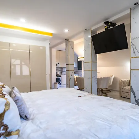 Peter & Roza Modern Apartmanhaz **** Lejlighed Balatonmáriafürdő